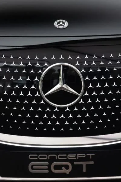 Calandre Mercedes concept EQT