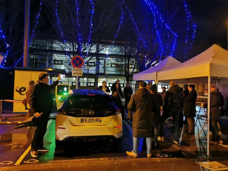 Stations-E Combs-la-Ville: « J&rsquo;ai payé 18,72€ pour 48 kWh » avec ma Nissan Leaf, un utilisateur témoigne