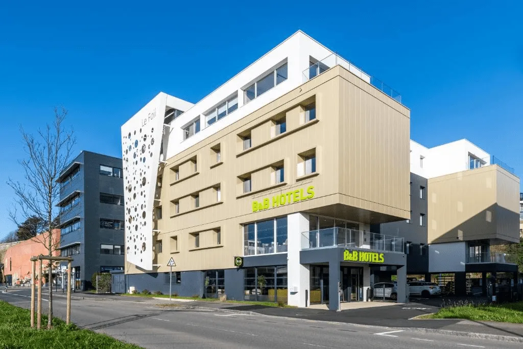 B&B HOTEL Brest Centre Port de Commerce, hôtel avec borne de recharge à Brest