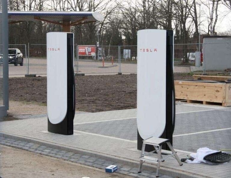 Supercharger V4: première station achevée aux Pays-bas !