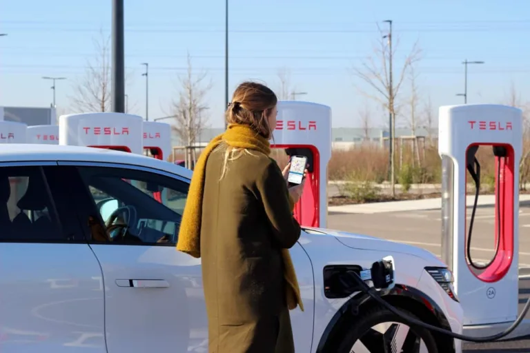 Gireve se connecte avec Tesla, Chargemap et Miio