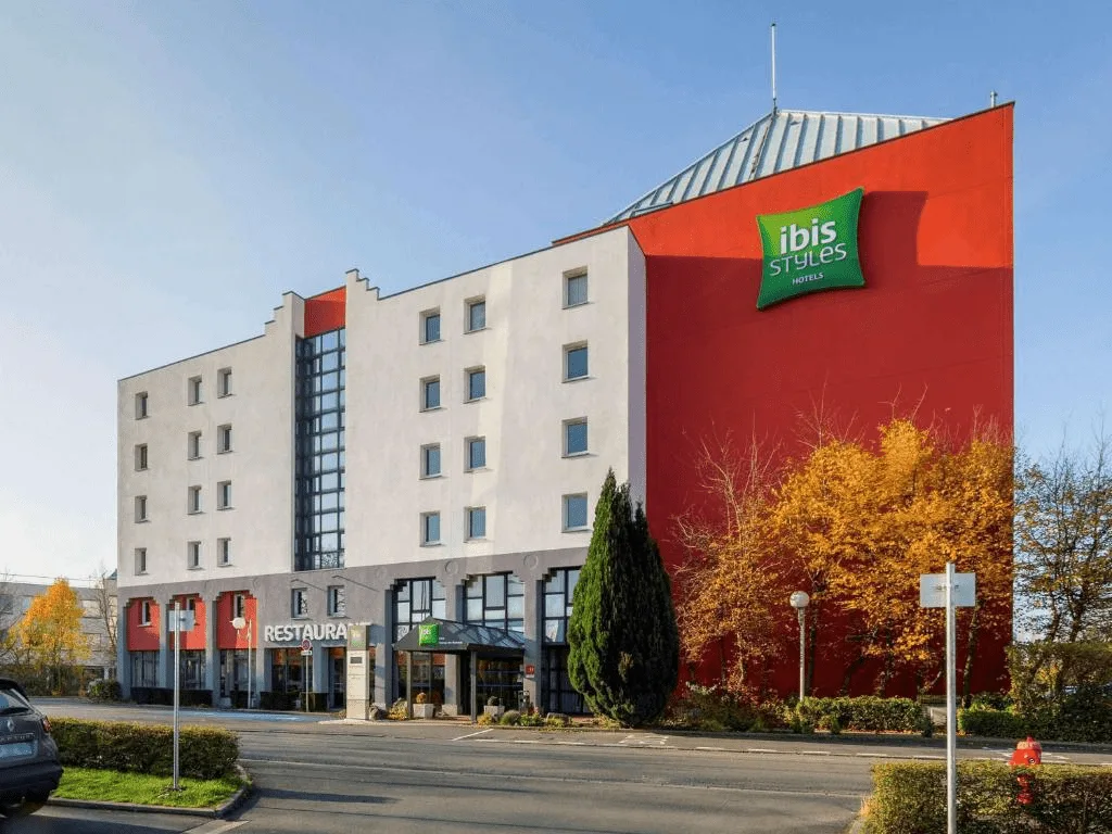Ibis Styles Lille Marcq En Baroeul - Roubaix, hôtel avec borne de recharge à Roubaix