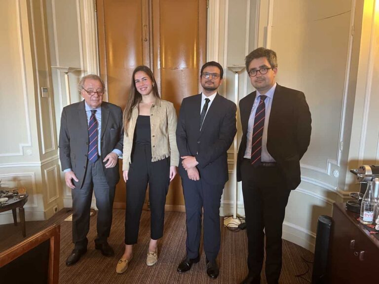 L’Automobile Club de France face au défi de la révolution automobile