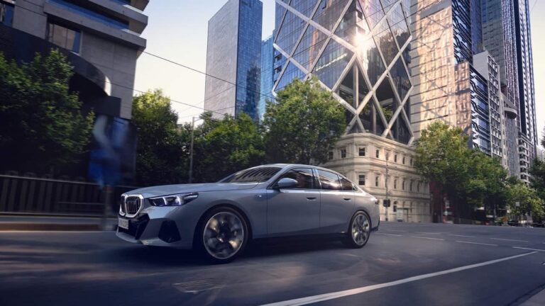 La nouvelle BMW i5 : une Berline et un Break Électriques en Préparation