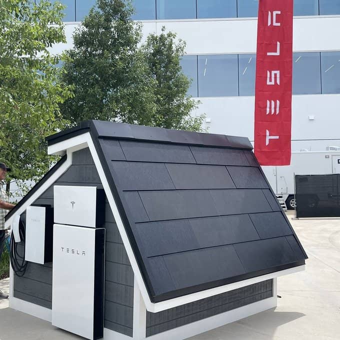 Tesla Doge House: Une innovation verte pour nos amis à quatre pattes