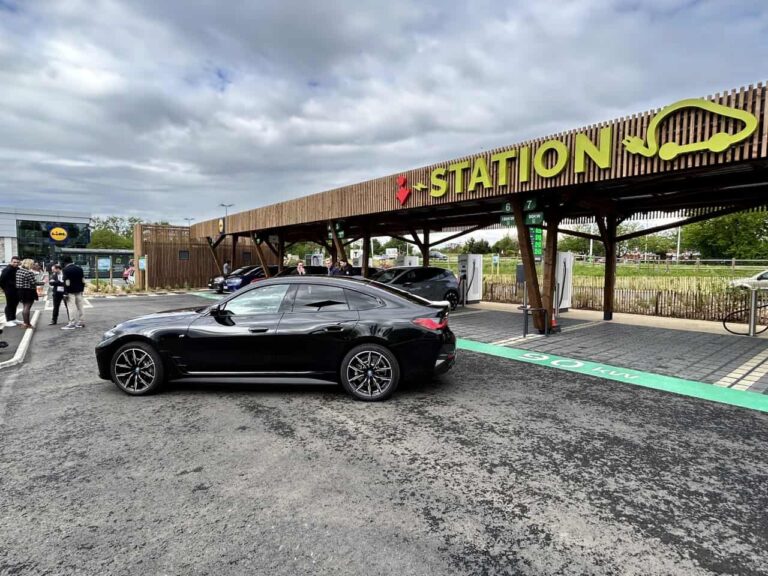 Lidl i-station : “J’ai payé 12€ pour 30 Kwh” avec ma Tesla Model Y, un utilisateur témoigne