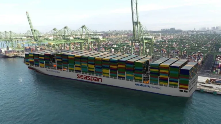 Seaspan équipe sa flotte intégrale avec SpaceX Starlink : une révolution maritime en marche !