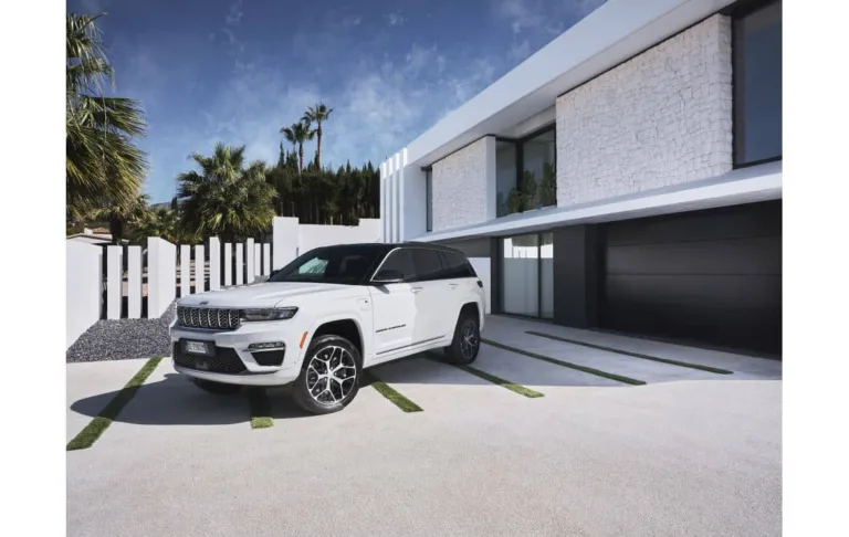 Sur les routes pittoresques du sud de l&rsquo;Espagne : Focus sur le tout nouveau Grand Cherokee