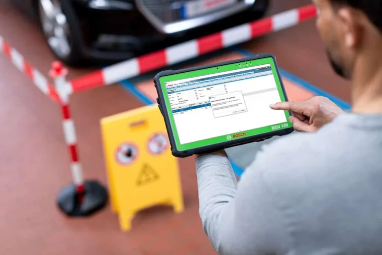 Bosch ESI[tronic] 2.0 Online : Un Soutien Précieux Pour les Véhicules Hybrides et Électriques