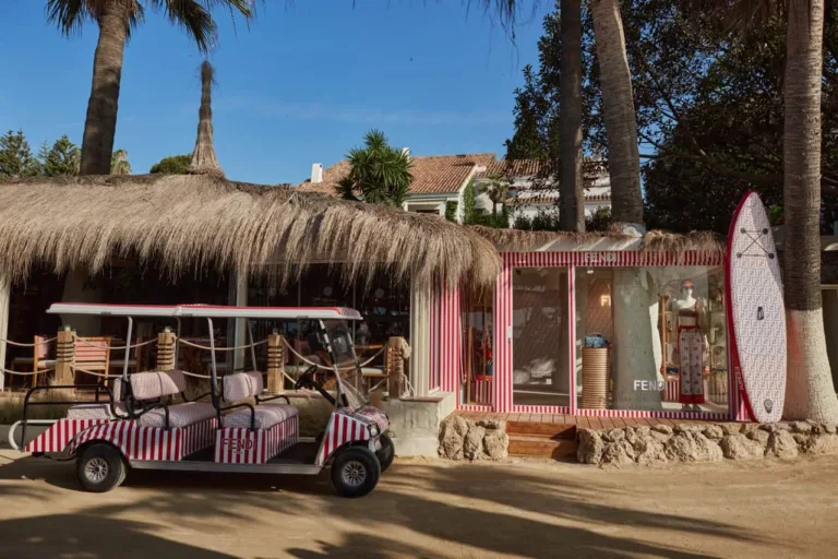 Fendi à Marbella : le luxe d&rsquo;une plage privée