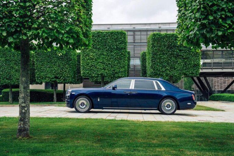 La Rolls-Royce Spectre : une démonstration de puissance électrique à Goodwood