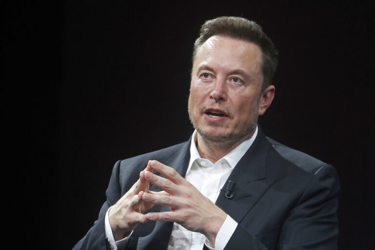 Elon Musk révèle le secret de fabrication des Tesla