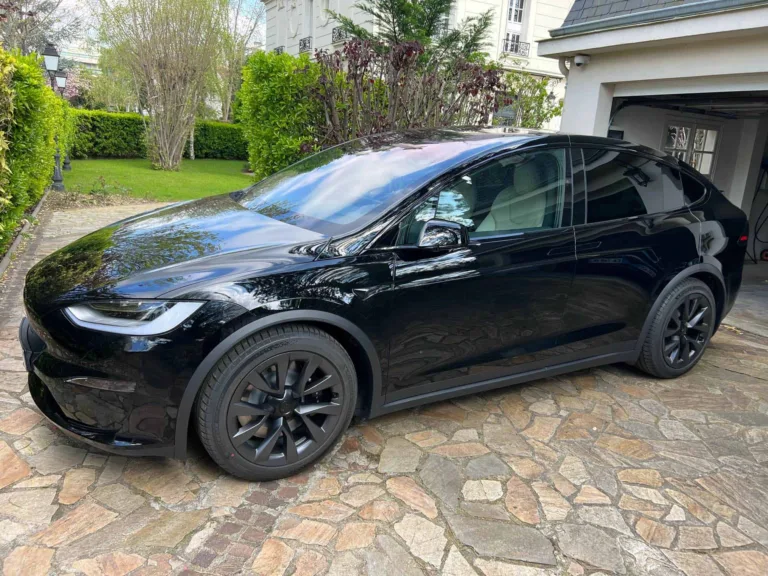 Tesla Model X : l&rsquo;avis d&rsquo;un propriétaire sur l&rsquo;autopilot et d&rsquo;autres technologies