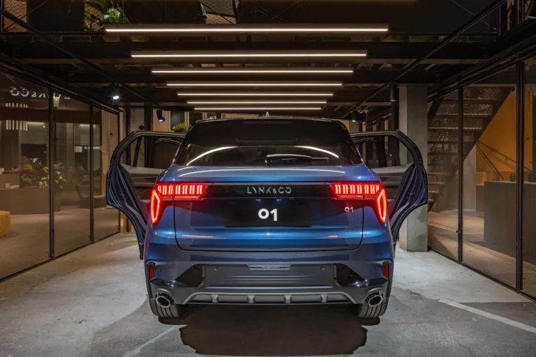 Lynk & co email