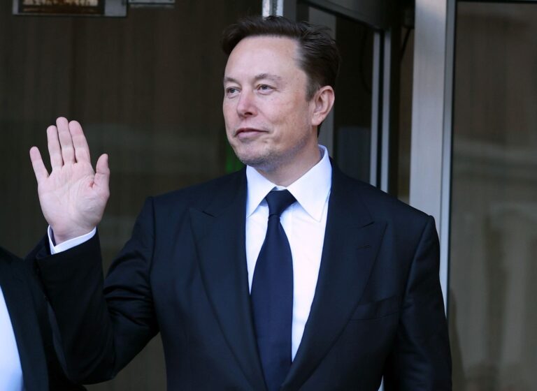 Elon Musk, Un Leader Incontesté de l’Industrie Automobile
