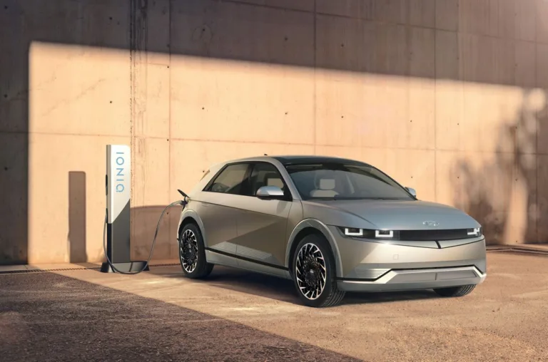 Hyundai, Genesis et Kia se joignent au réseau de Superchargeurs Tesla