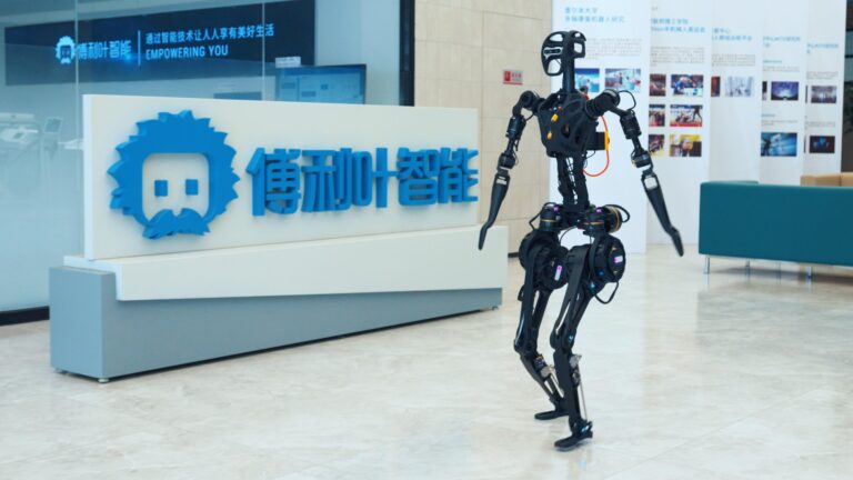 Fourier Intelligence lance la production en série du robot humanoïde GR-1