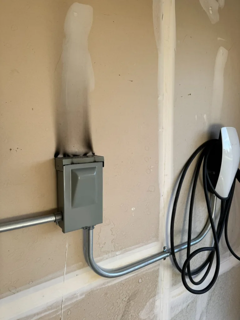 Attention aux dangers des installations de bornes de recharge mal exécutées