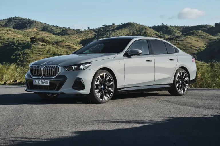 Pourquoi je suis resté fidèle à BMW avec la iX3 Électrique ?