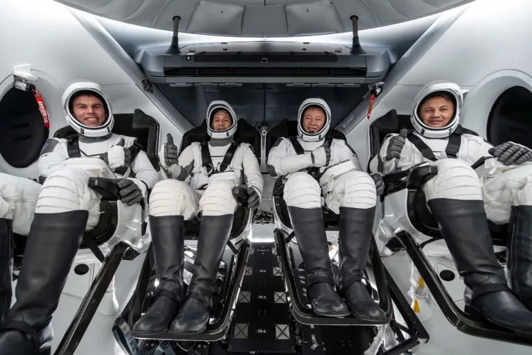 SpaceX lance une mission historique vers l&rsquo;ISS avec des astronautes européens