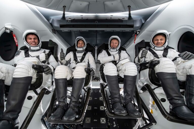 SpaceX lance une mission historique vers l’ISS avec des astronautes européens