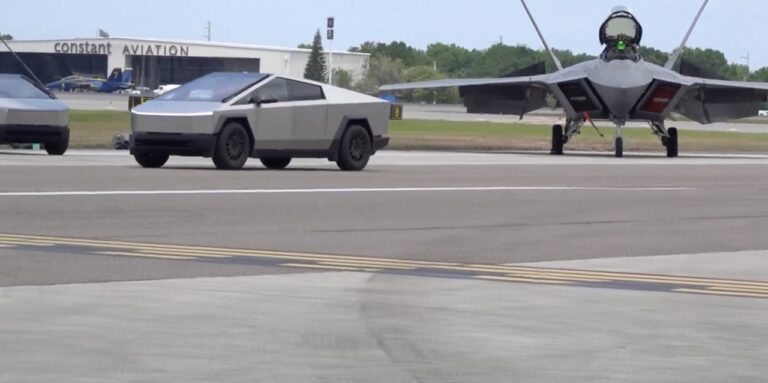 Duel Spectaculaire au Orlando Sanford Airshow : Deux Cybertrucks Défient un F-22 Raptor