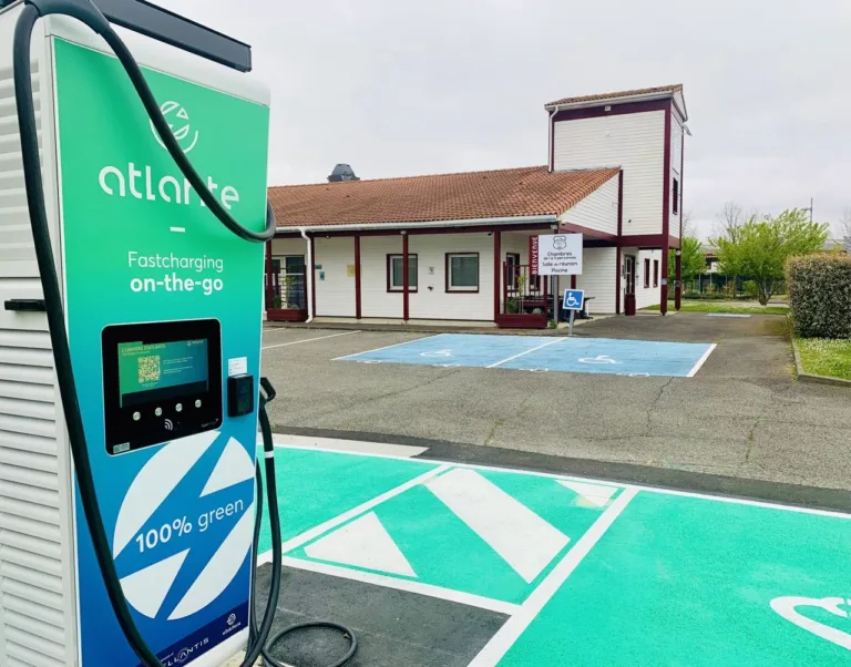 Une nouvelle station Atlante à l&rsquo;Ever Hôtel, un service d&rsquo;exception pour une recharge ultra rapide
