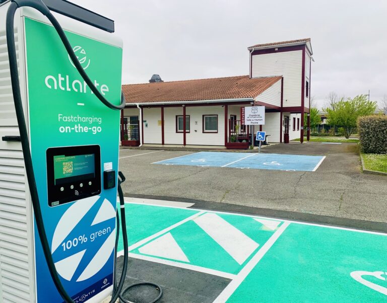 Une nouvelle station Atlante à l’Ever Hôtel, un service d’exception pour une recharge ultra rapide