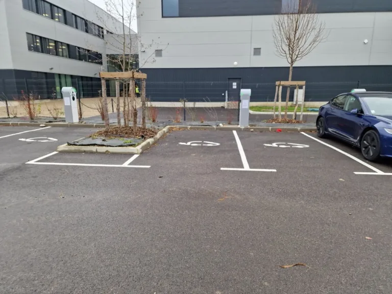 BCap Elec : Votre Expert en Installation de Bornes Électriques dans la Région de Vaulnaveys-le-Haut et Alentours