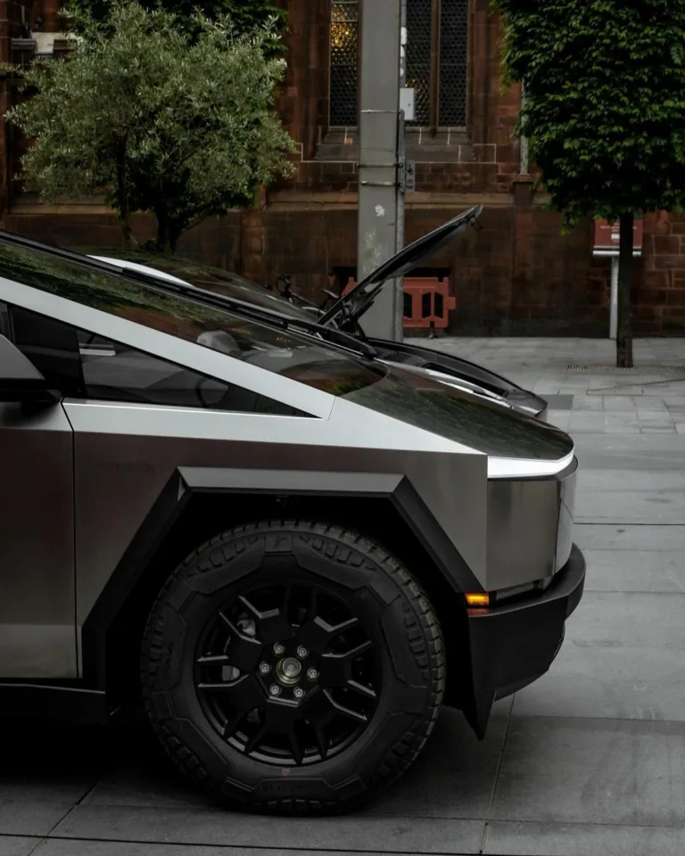 Pourquoi devriez vous penser à acheter un Tesla Cybertruck ?