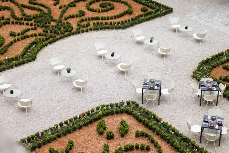 Une Expérience Enchantée au Restaurant Fabula: Un Voyage Culinaire dans les Jardins du Musée Carnavalet