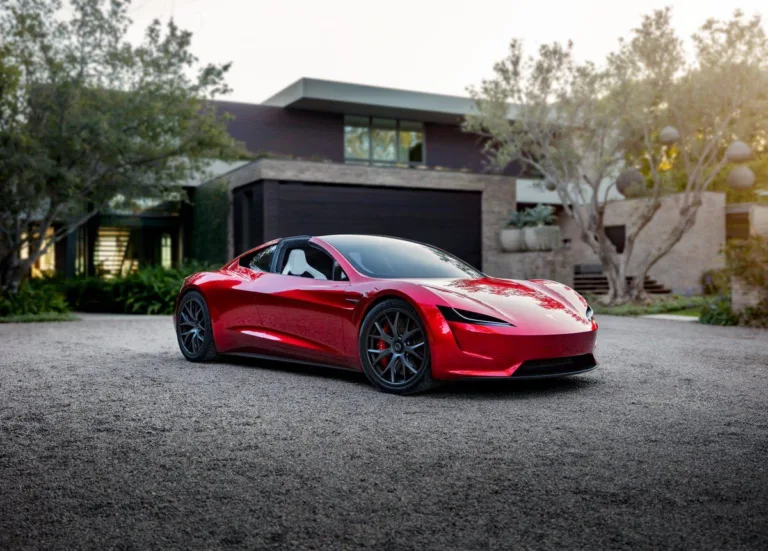 Le nouveau programme de parrainage de Tesla : Tout ce que vous devez savoir