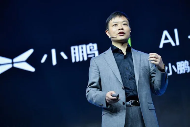Le CEO de XPeng donne son avis sur l&rsquo;autopilot Tesla