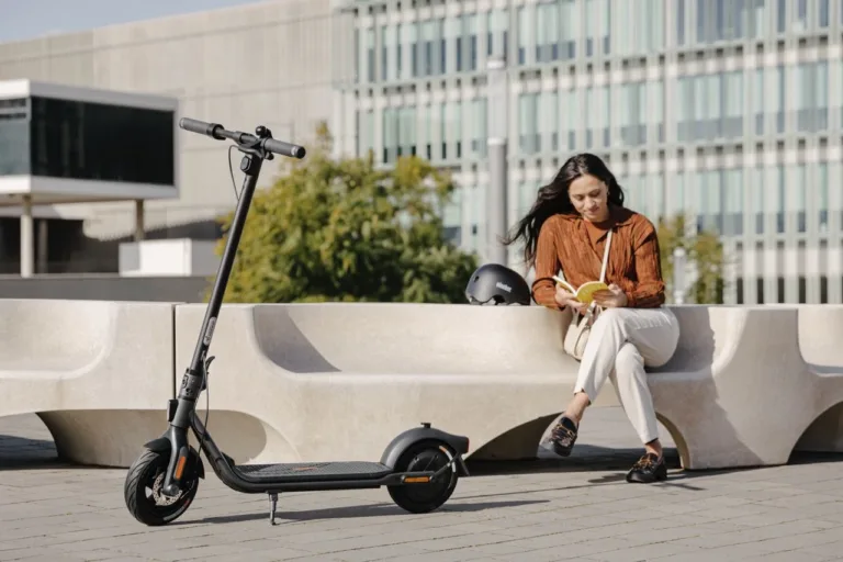 Guide des Meilleures Trottinettes Électriques pour Adulte