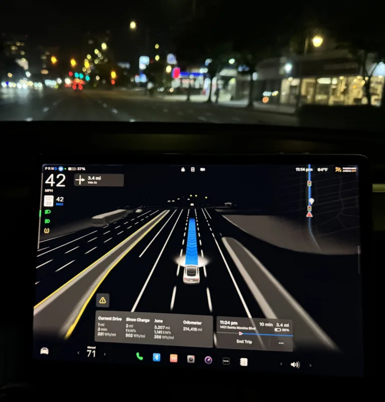 Premières Impressions de Tesla FSD (Supervisé) v12.4.2 : Une Révolution en Marche
