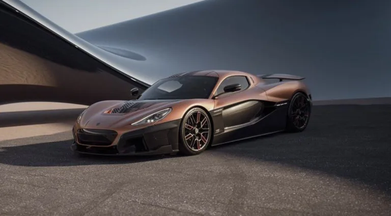 Rimac célèbre ses 15 ans avec une édition limitée de la Nevera en couleur cuivre
