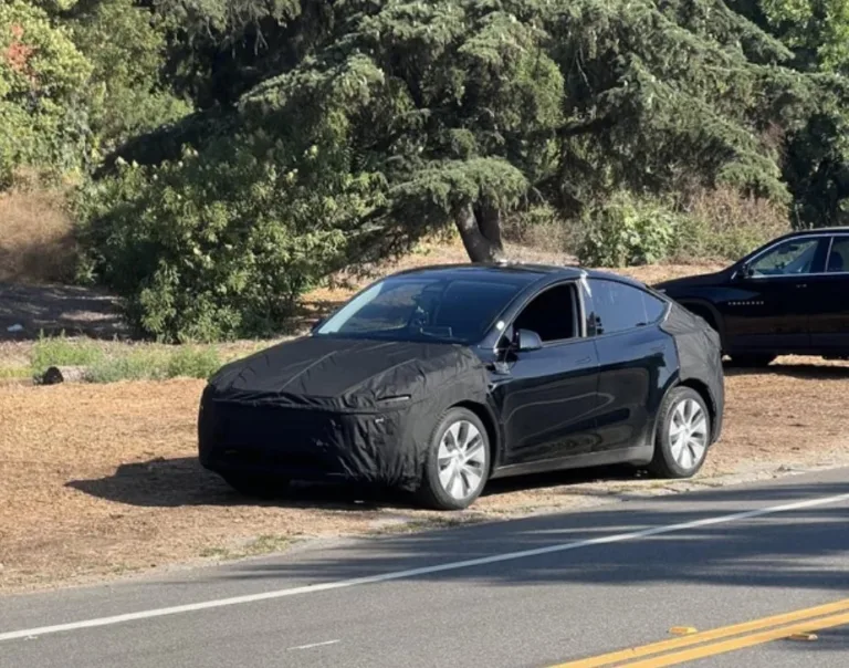Tesla Model Y : Nouveau modèle Repéré en Essai sur les Routes Publiques en Californie