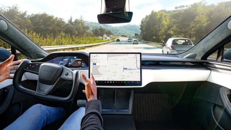 Tesla déploie des essais de FSD supervisé V14 en Europe