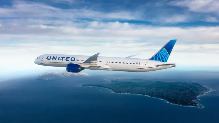 United Airlines intègre Starlink de SpaceX : Une révolution de la connectivité en vol