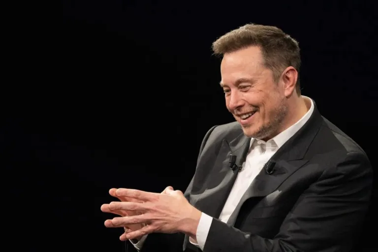 Tesla sort une vidéo pour expliquer la nouvelle rémunération d&rsquo;Elon Musk