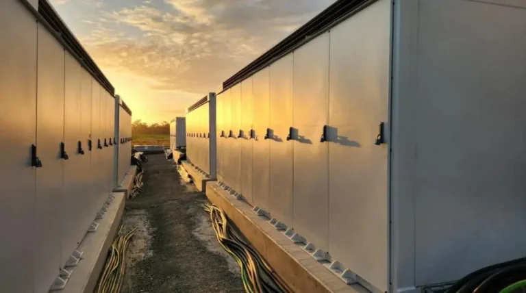 Tesla s&rsquo;associe à Ausgrid pour un projet énergétique ambitieux en Australie