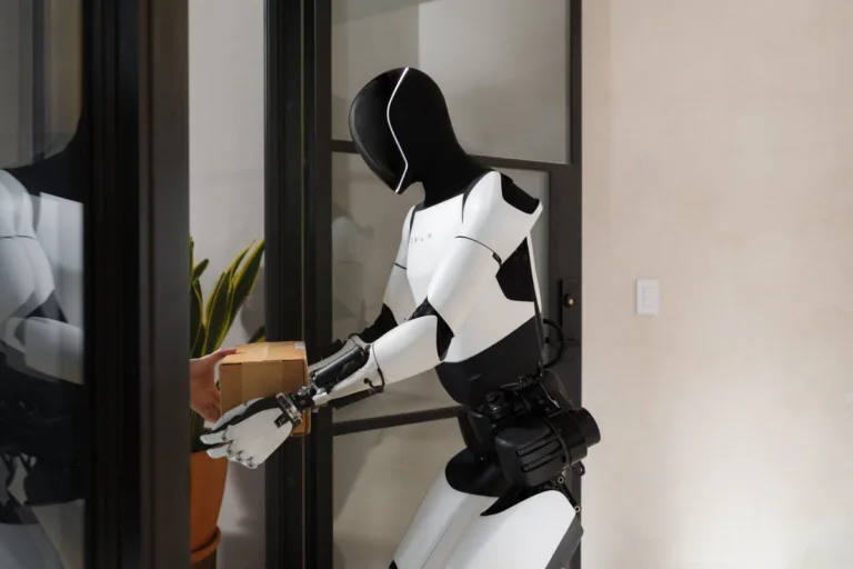 Les robots Tesla, bientôt une production en série