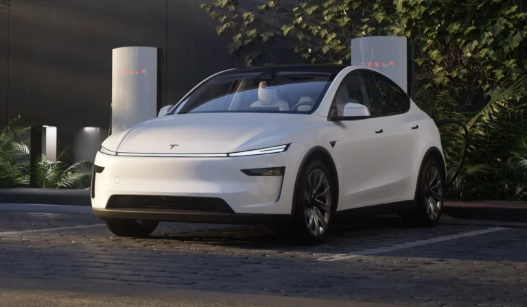 Critique du design de la nouvelle Tesla Model Y Juniper