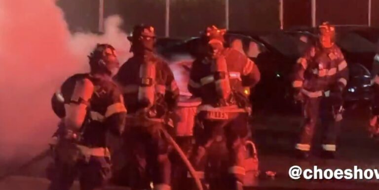 Incidents autour des concessions Tesla : analyse des causes et conséquences