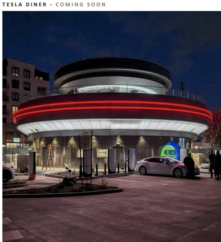 Tesla Diner : Plus qu&rsquo;un Restaurant, une Stratégie de Marque