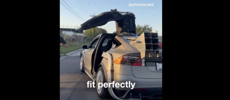 Vidéo : Il transforme sa Tesla en DeLorean de Retour vers le futur