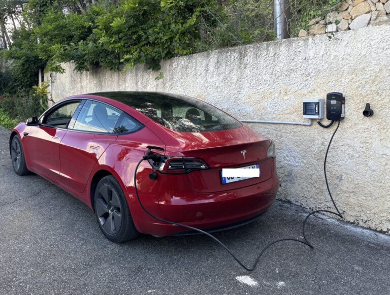 Un nouveau site internet pour passer à l’énergie solaire près de Toulon