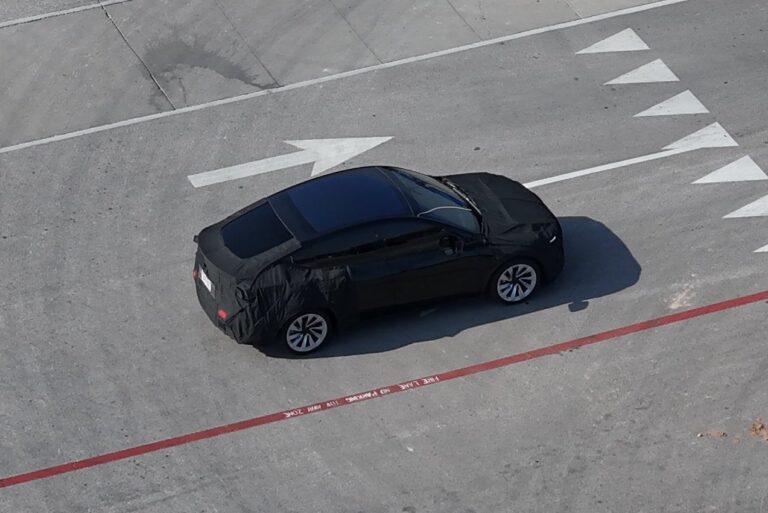 Tesla prépare quelque chose de spécial pour le 7 octobre