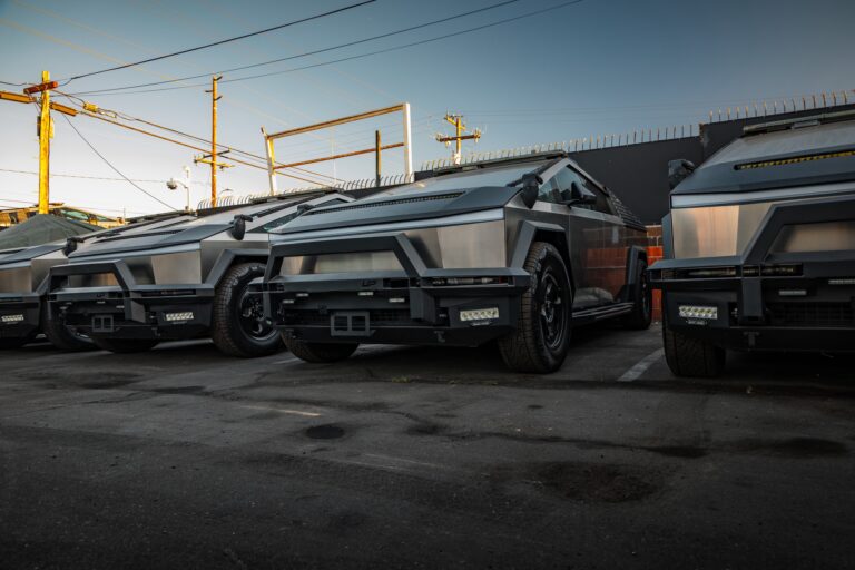 La police de Las Vegas reçoit une donation de 10 Cybertrucks