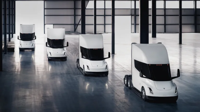 Uber Freight et Tesla : Accélérateur pour l&rsquo;adoption des camions électriques